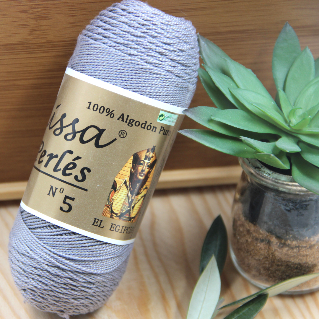 Top de crochet con margaritas – Hecho a mano  (SE HACEN POR EN CARGO ,TIEMPO PARA TEJER 3-5 DIAS)