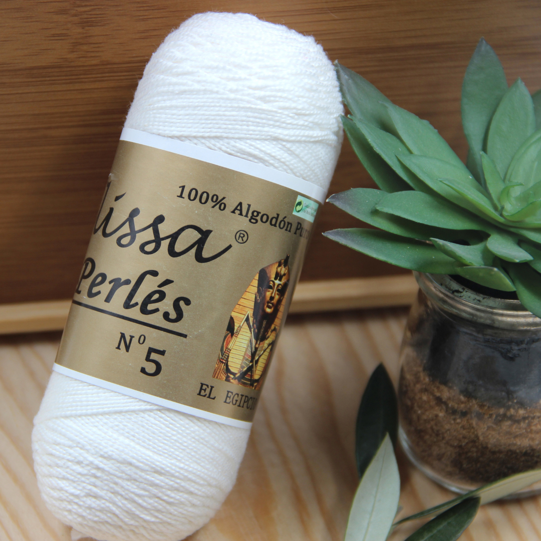 Top de crochet con margaritas – Hecho a mano  (SE HACEN POR EN CARGO ,TIEMPO PARA TEJER 3-5 DIAS)